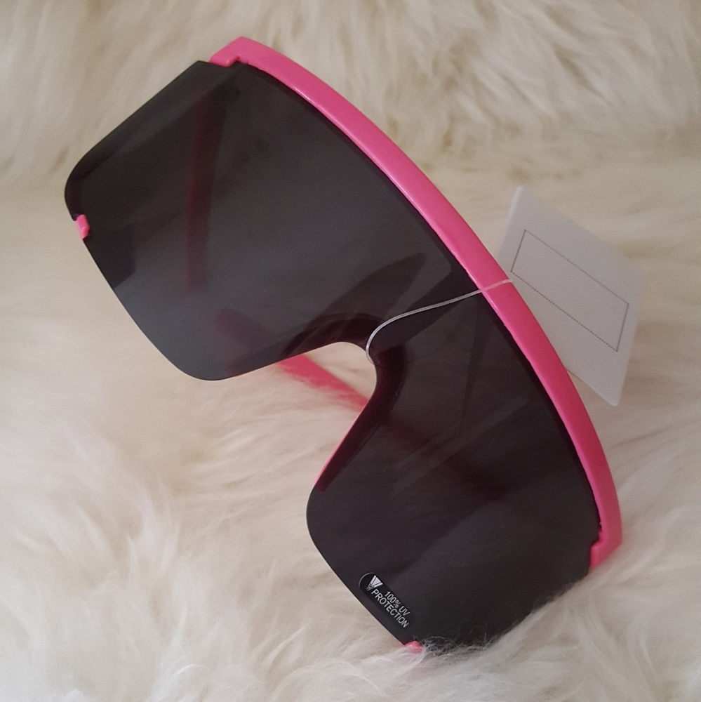 Sunglasses V BY VYE XLarge Pink
